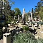 Tranquilo Escapes ساني بيتش